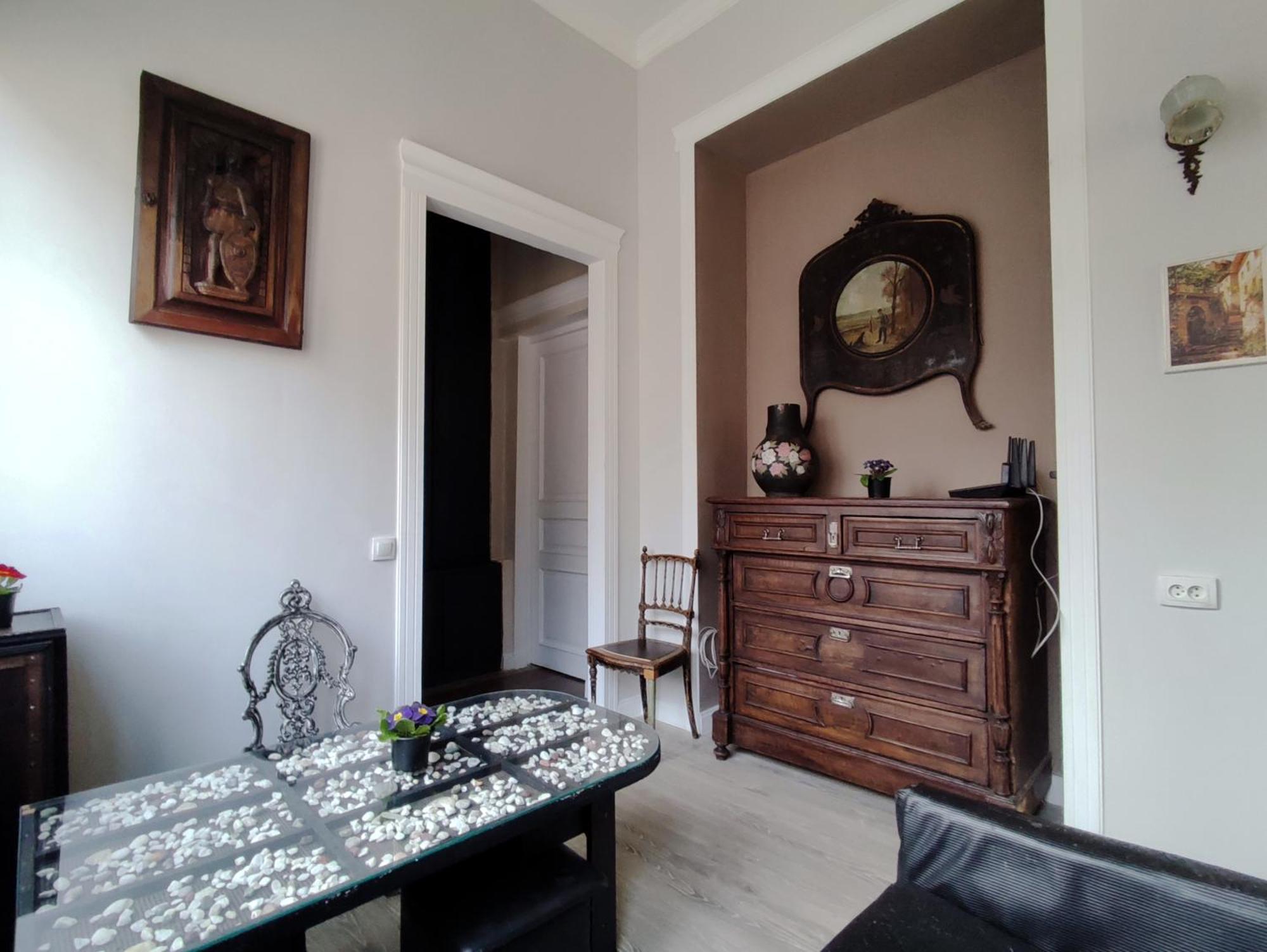 9 Doors Hotell Tbilisi Exteriör bild